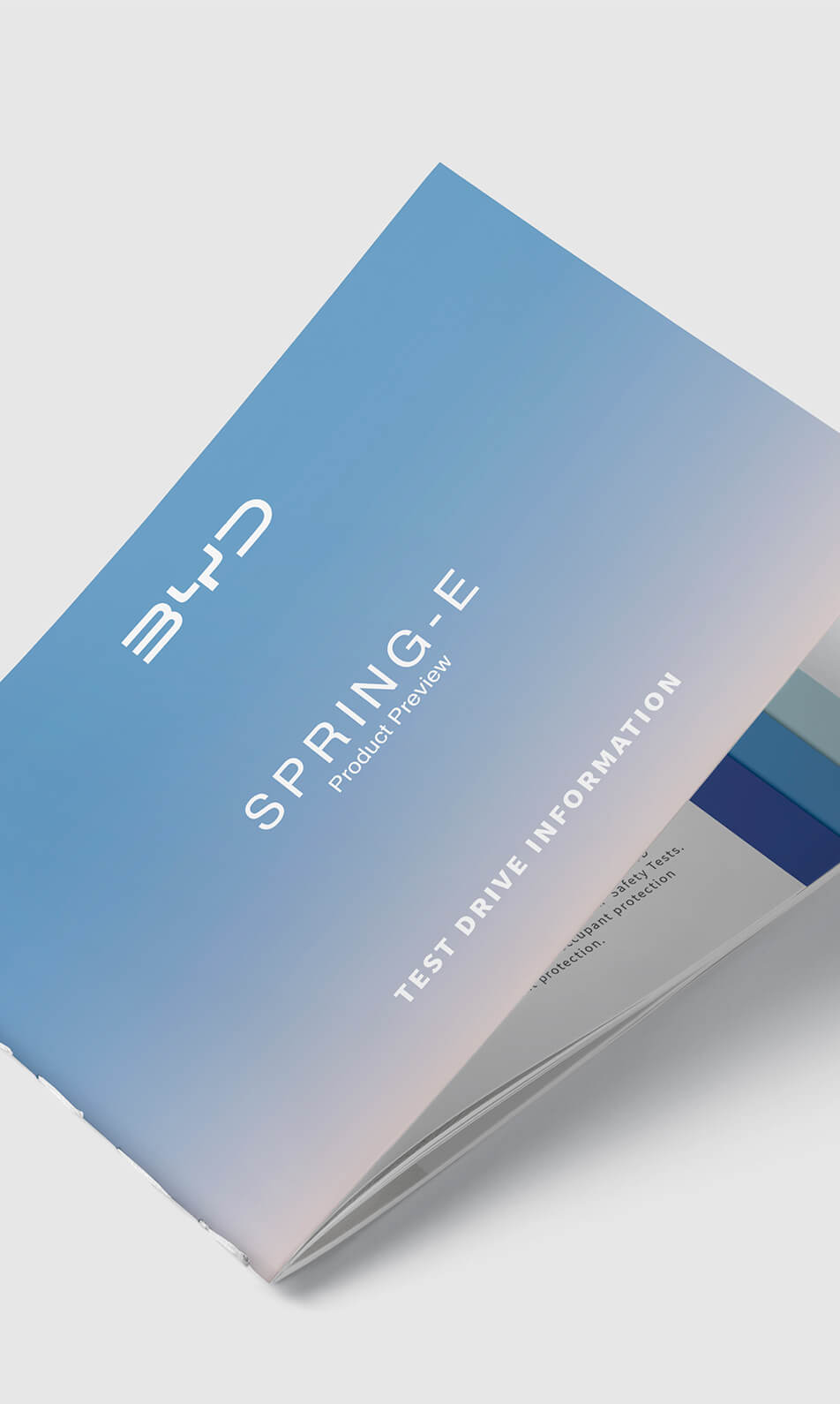 Portada del folleto de BYD SPRING-E con diseño minimalista en degradado azul